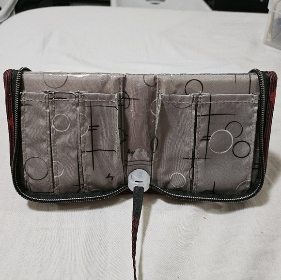 Lug Womens Sleeper Brush Holder Red Buffalo Plaid - Picture 4 of 5